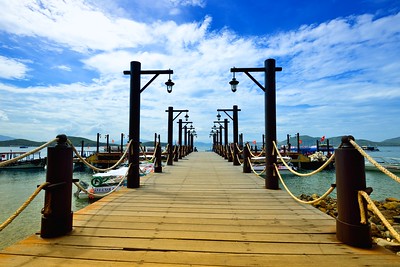 Tourist_attraction_in_Vietnam