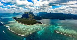 tourist-attractions-in-mauritius-le-morne-brabant